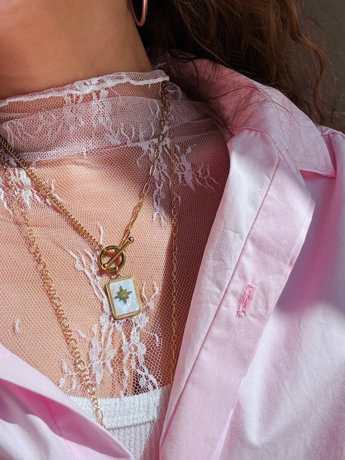 COLLIER NACRE