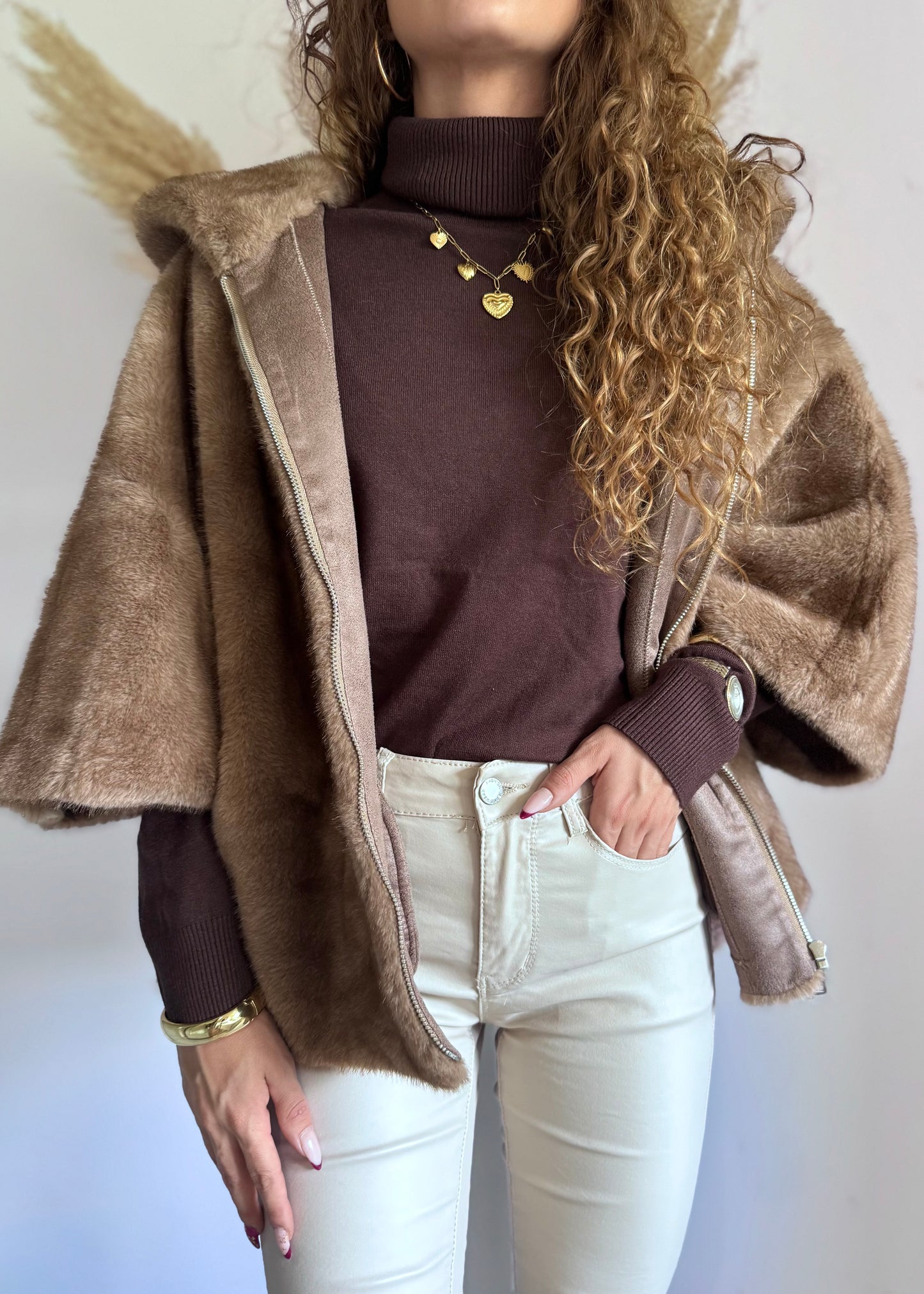CAPE - CARAMEL