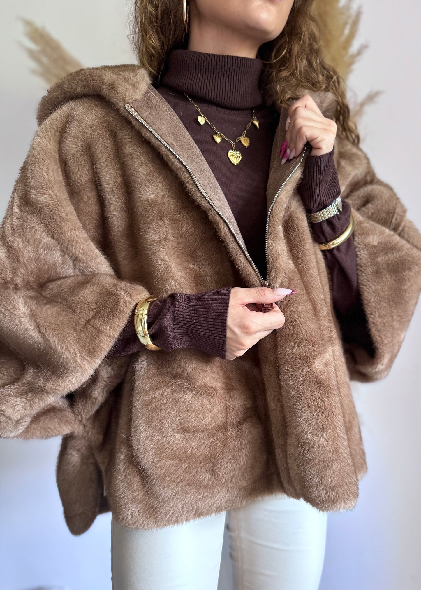 CAPE - CARAMEL