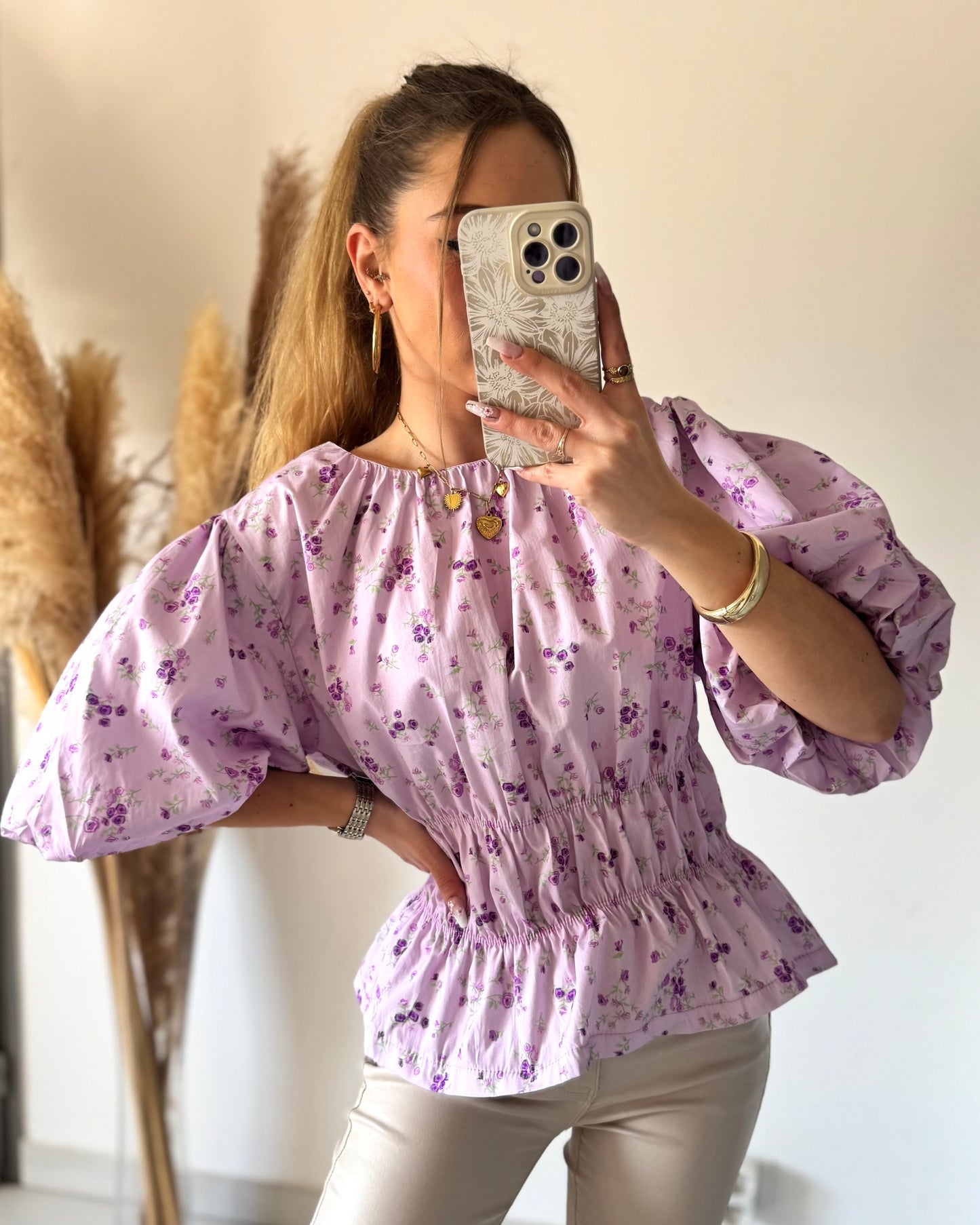 TOP LILYA