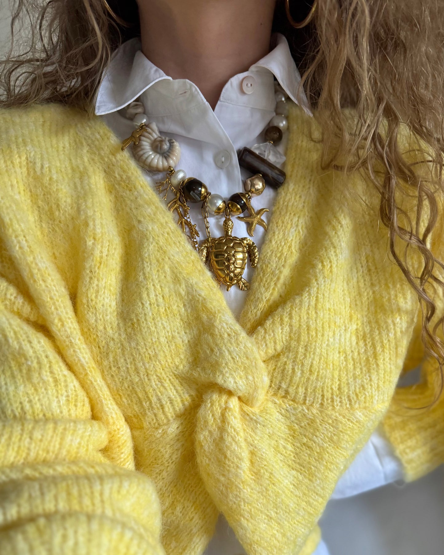 PULL CROISÉ - JAUNE