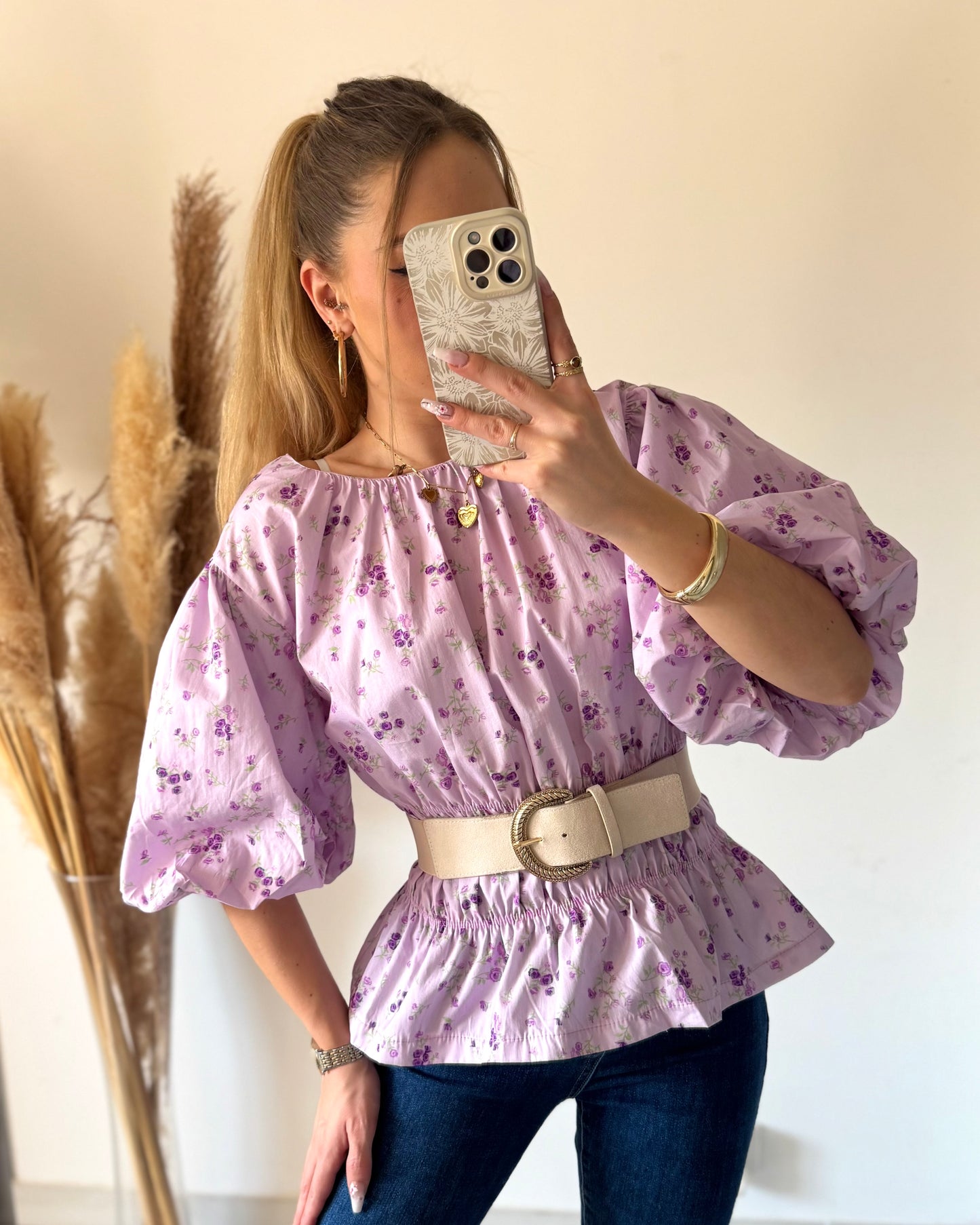 TOP LILYA