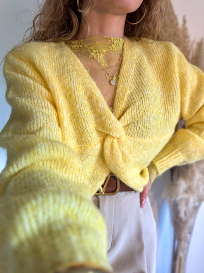 PULL CROISÉ - JAUNE