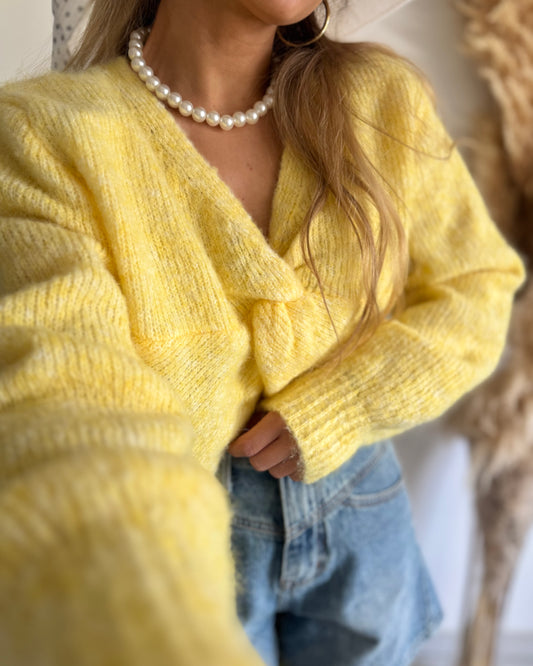PULL CROISÉ - JAUNE