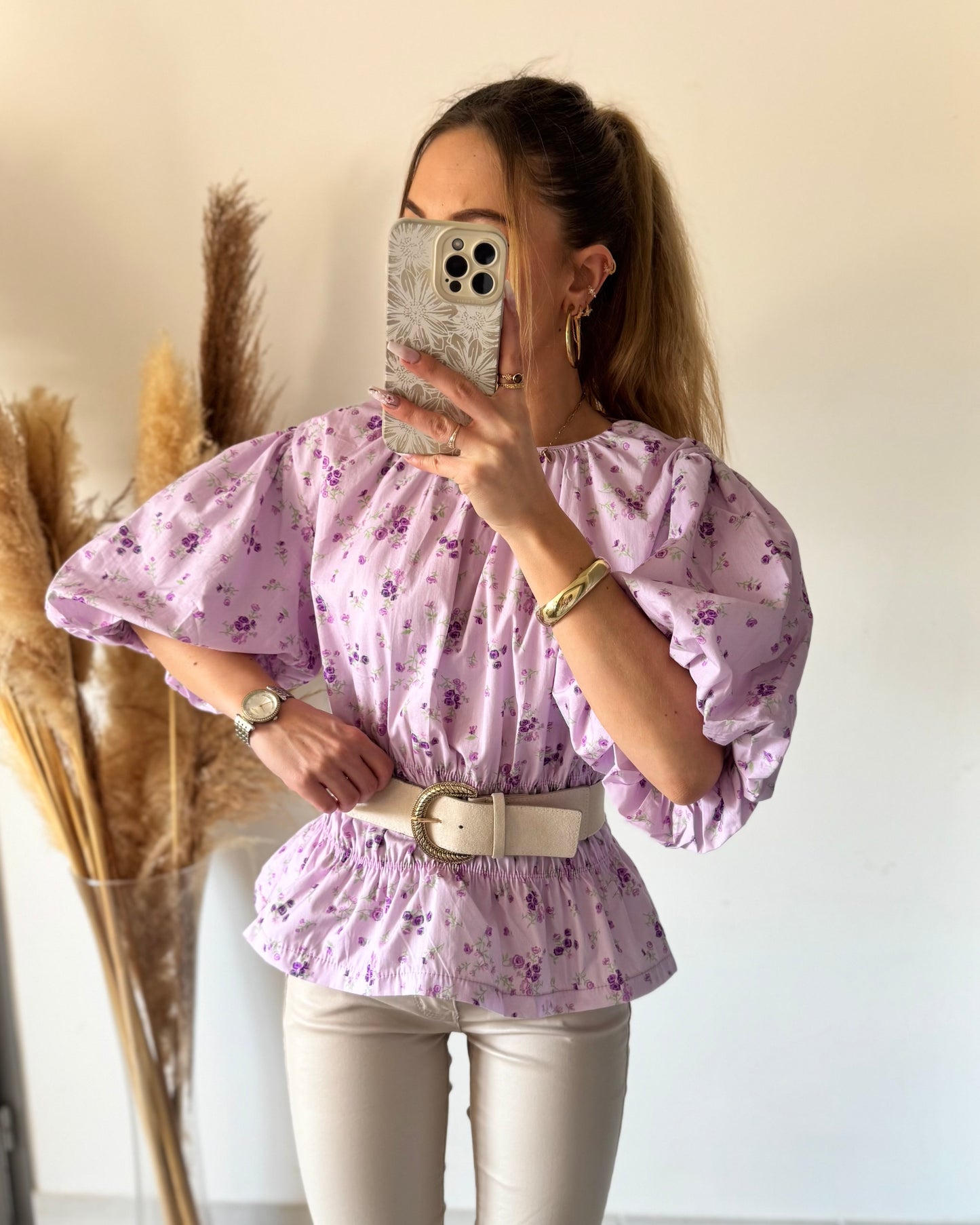 TOP LILYA